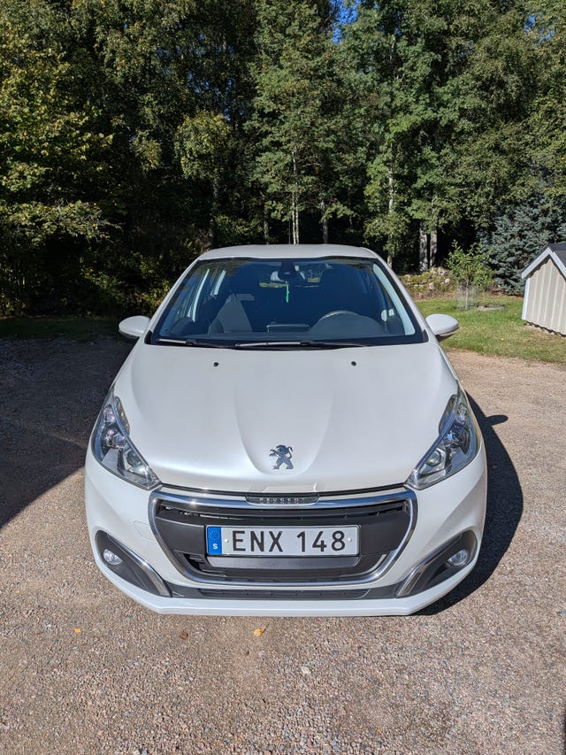 Peugeot 208 2016
