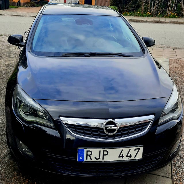 Opel Astra 2011