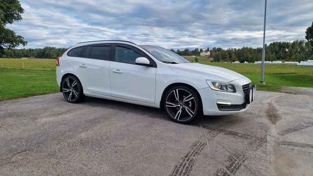 Volvo V60 2014 – bild 2