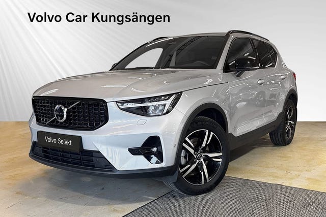 Volvo XC40 2025