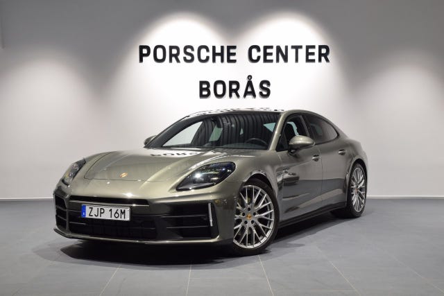 Porsche Panamera 4 2024