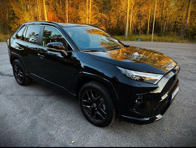Toyota RAV4 2025