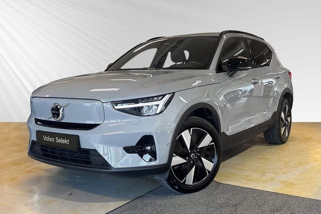 Volvo EX40 2026