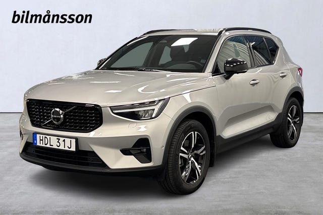 Volvo XC40 2025