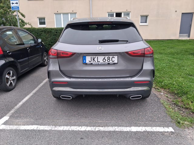 Mercedes-Benz GLA 200 2021