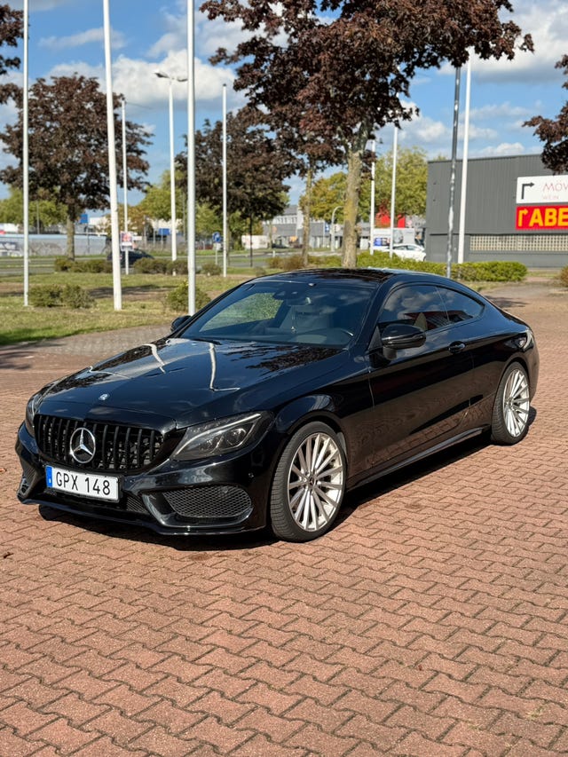 Mercedes-Benz C300 2016