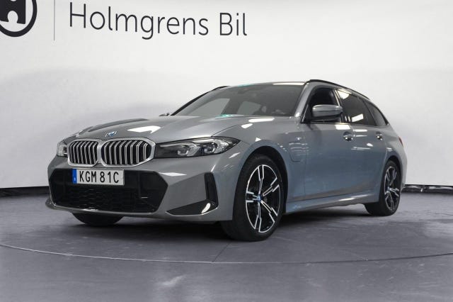 BMW 330e 2024