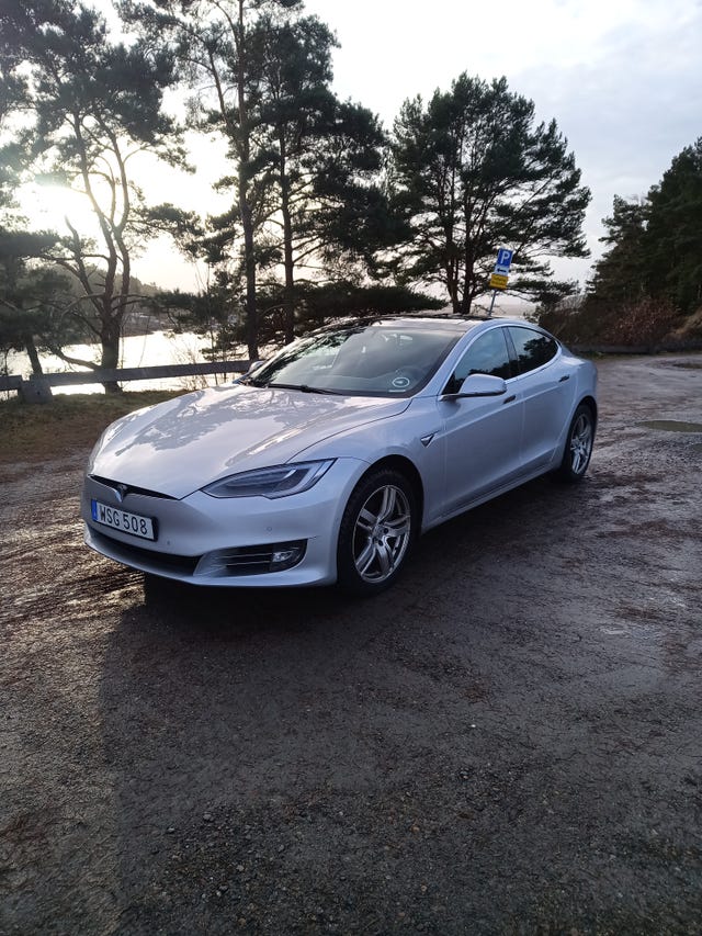Tesla Model S 2017