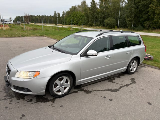 Volvo V70 2011