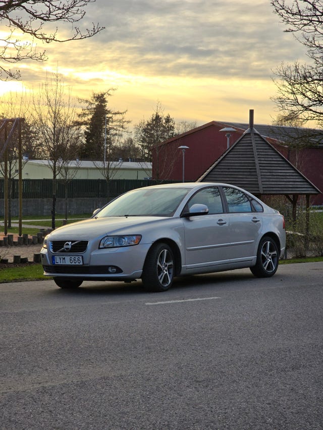 Volvo S40 2012