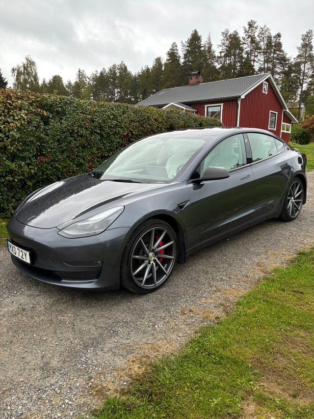 Tesla Model 3 2021