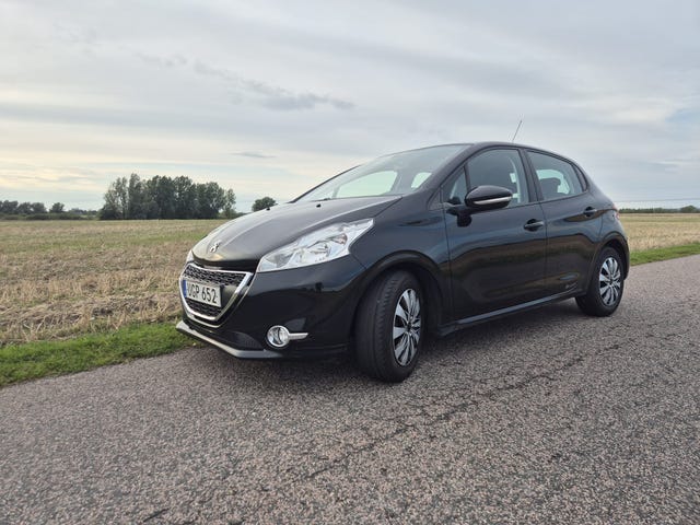 Peugeot 208 2014