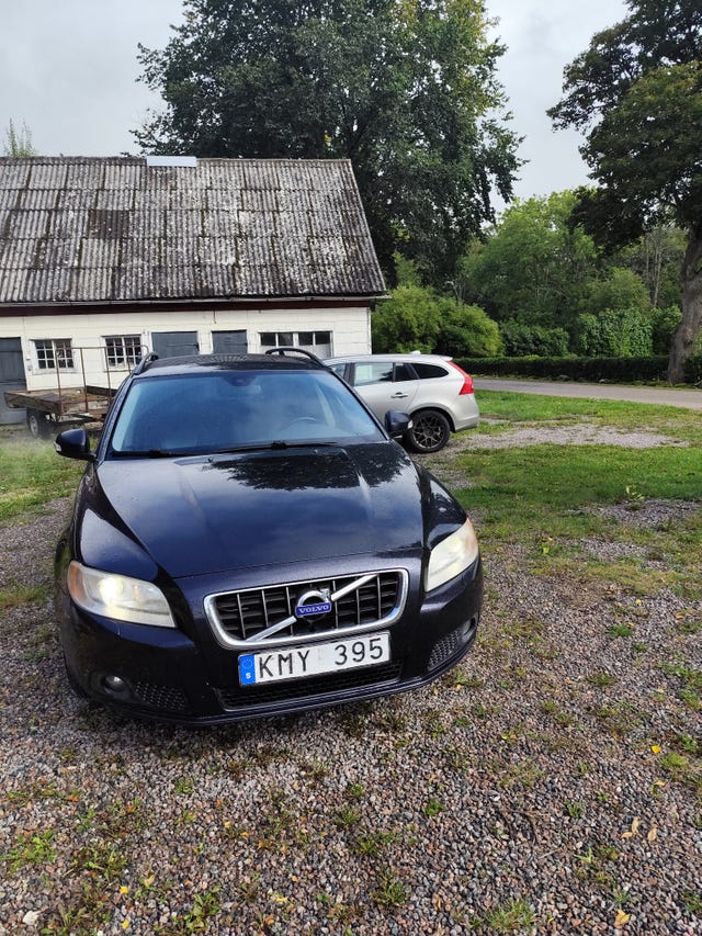 Volvo V70 2010