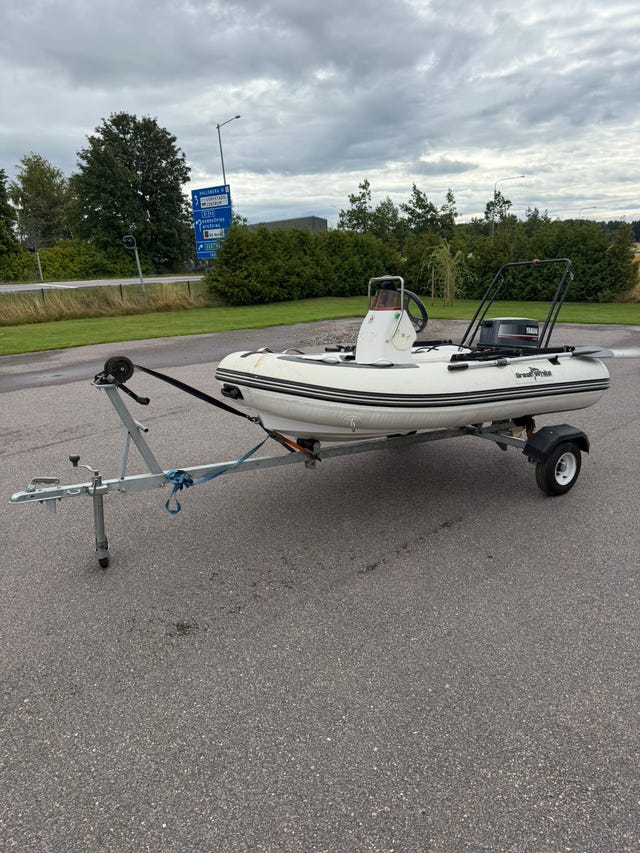 Ribbåt Great White 270 20hk