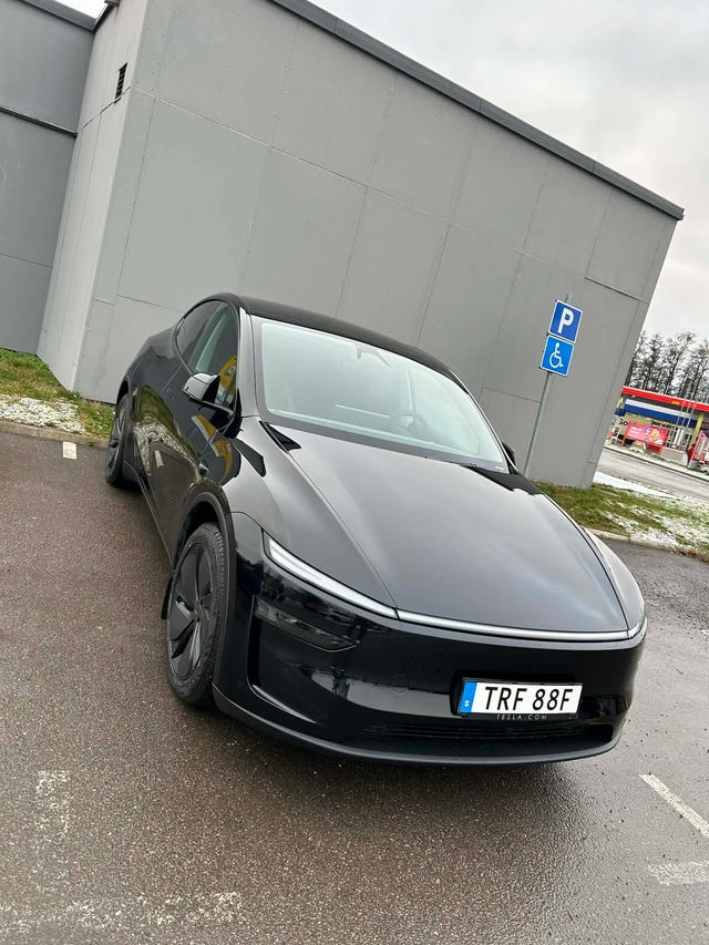 Tesla Model Y 2026