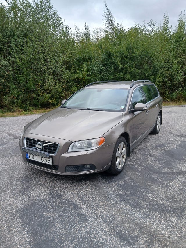 Volvo V70 2010