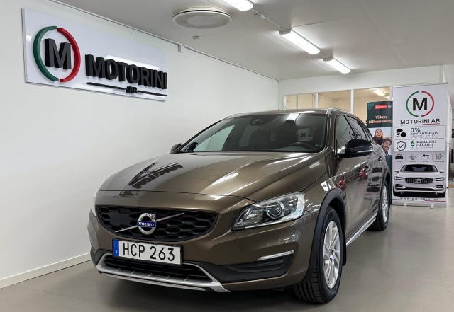 Volvo V60 Cross Country 2016