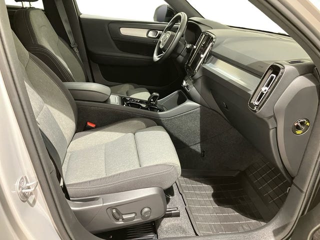 Volvo XC40 2025 – bild 4