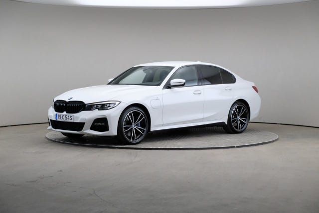 BMW 330e 2020