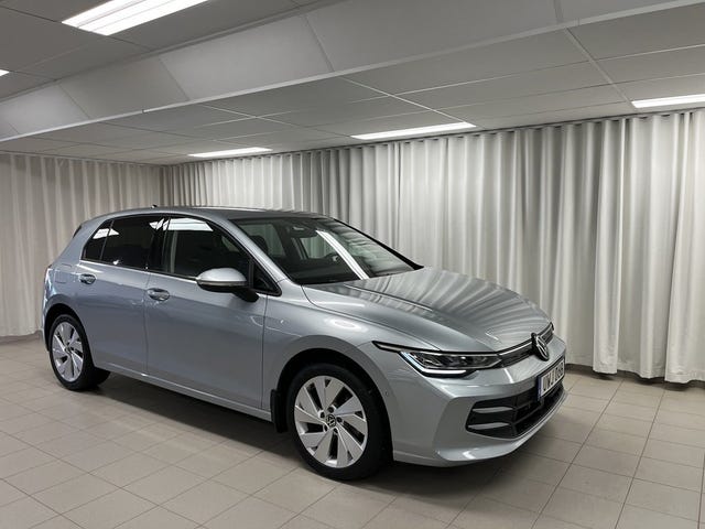 Volkswagen Golf I 2025