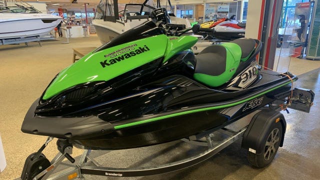 Kawasaki Ultra 310 R - 15