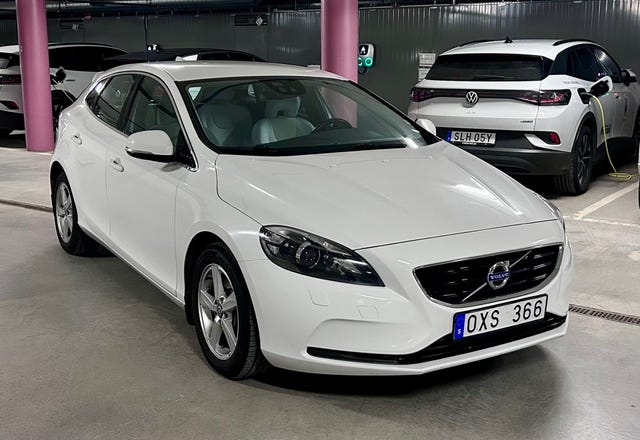 Volvo V40 2014