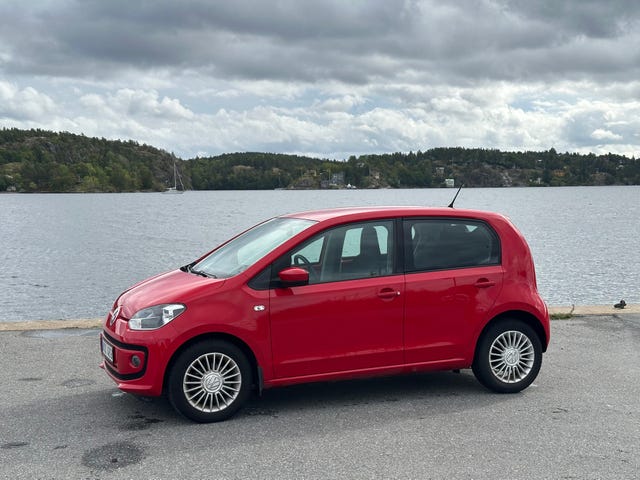 Volkswagen UP! 2014