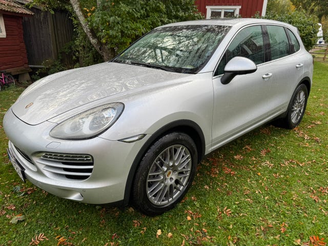 Porsche Cayenne 2012