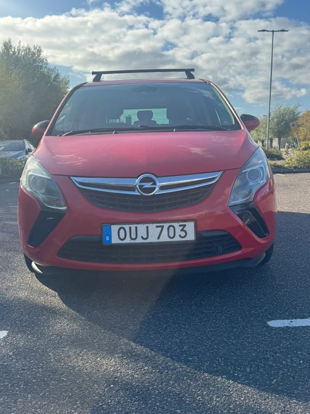 Opel Zafira Tourer 2016