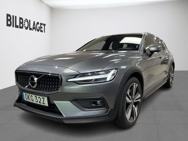 Volvo V60 Cross Country 2021