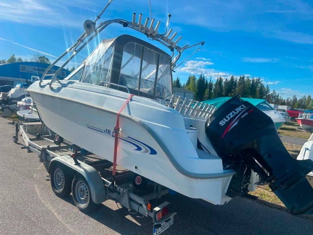 Höga rodd 630 WA & Suzuki 150hk  trolling utrustad