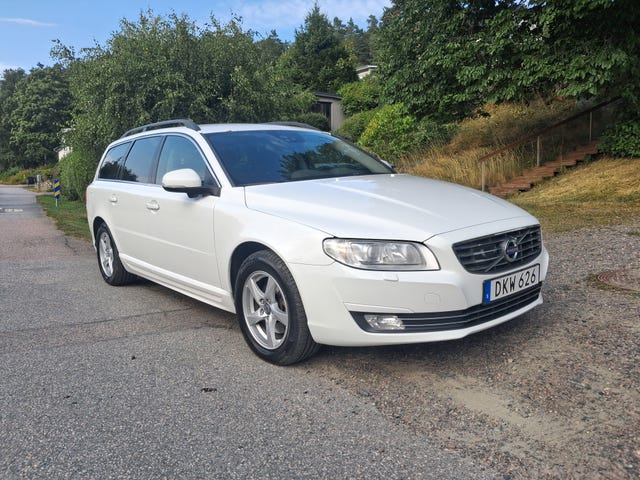 Volvo V70 2015