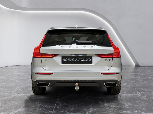 Volvo V60 Cross Country 2022 – bild 4