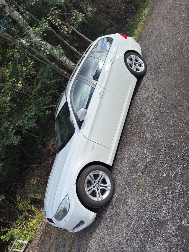 BMW 320i 2010
