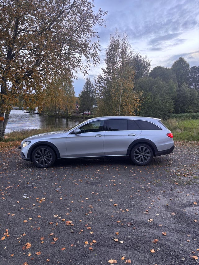 Mercedes-Benz E220 d 2018 – bild 2