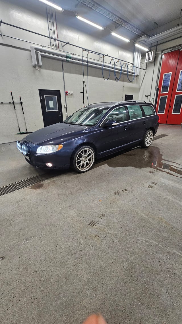 Volvo V70 2010