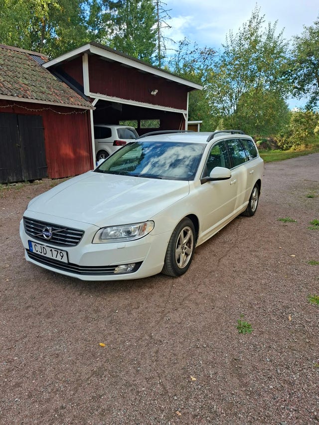 Volvo V70 2015