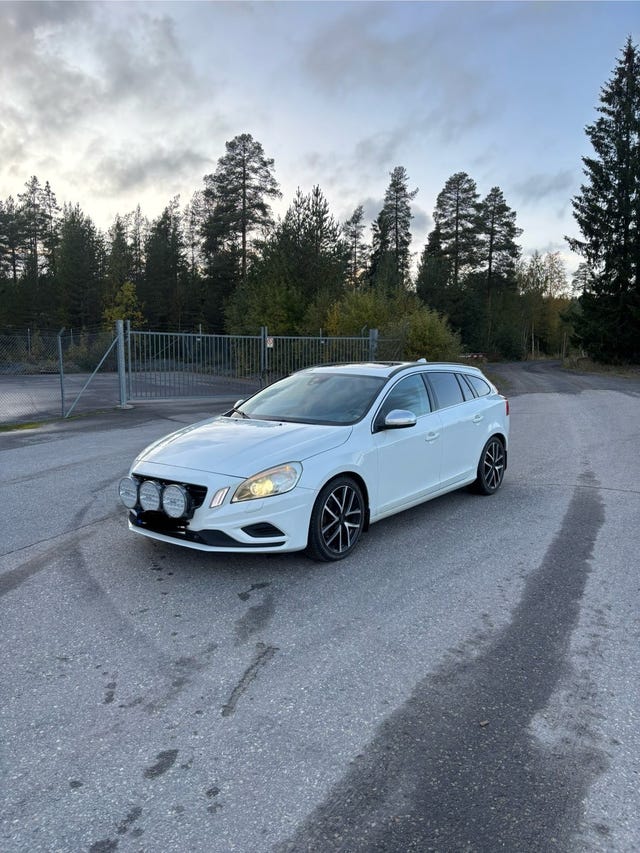 Volvo V60 2012