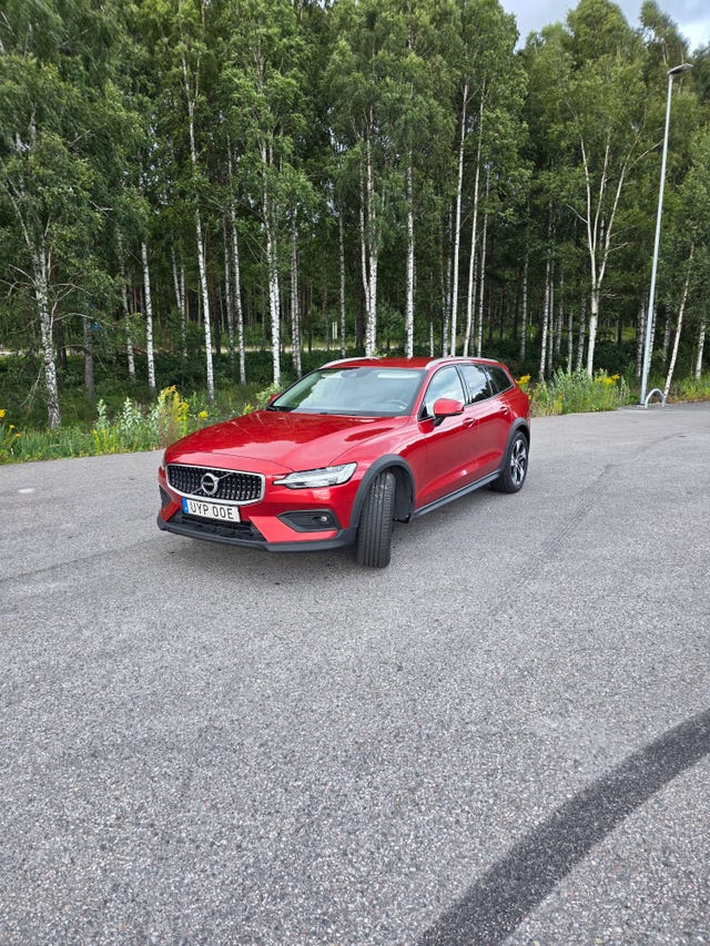 Volvo V60 Cross Country 2019 – bild 4