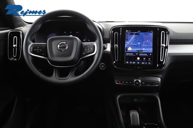 Volvo XC40 2025 – bild 4