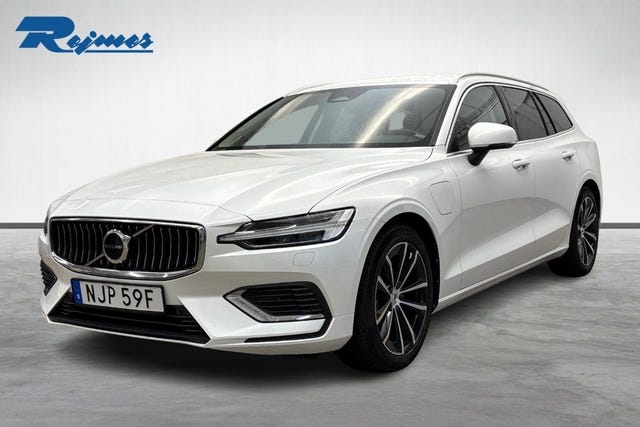 Volvo V60 2025