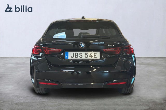BMW 120 2026 – bild 4
