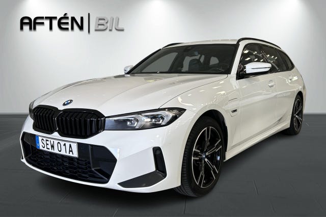 BMW 330e 2023