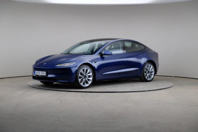 Tesla Model 3 2025