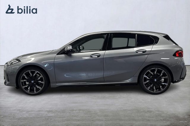 BMW 120 2026 – bild 3