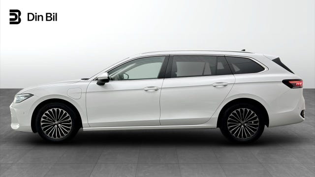 Volkswagen Passat 2025 – bild 2