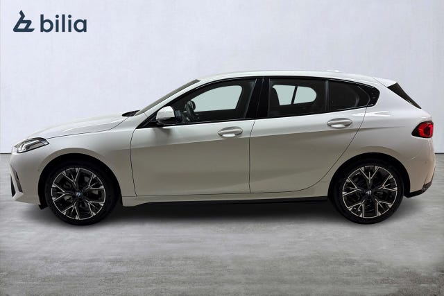 BMW 120 2026 – bild 3