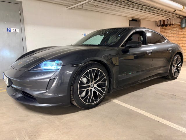 Porsche Taycan Turbo 2020