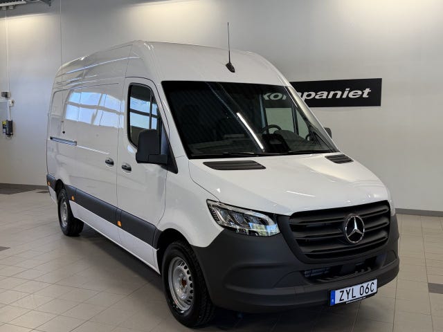 Mercedes-Benz Sprinter 317 2026