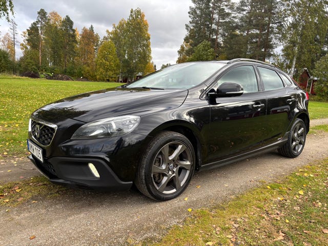 Volvo V40 Cross Country 2014